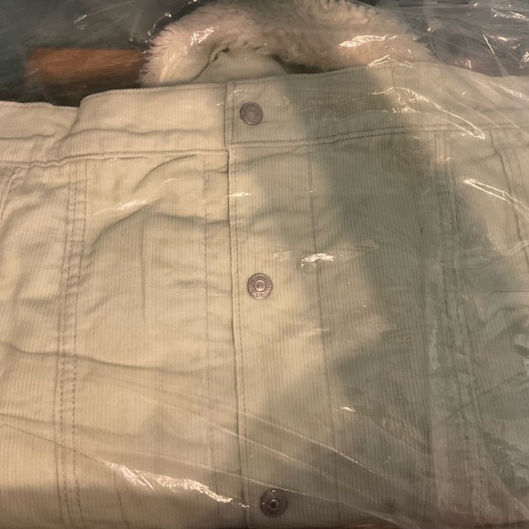 Levi's Women’s Sherpa Baby Cropped Trucker Jacket Mint XL - Picture 7 of 9